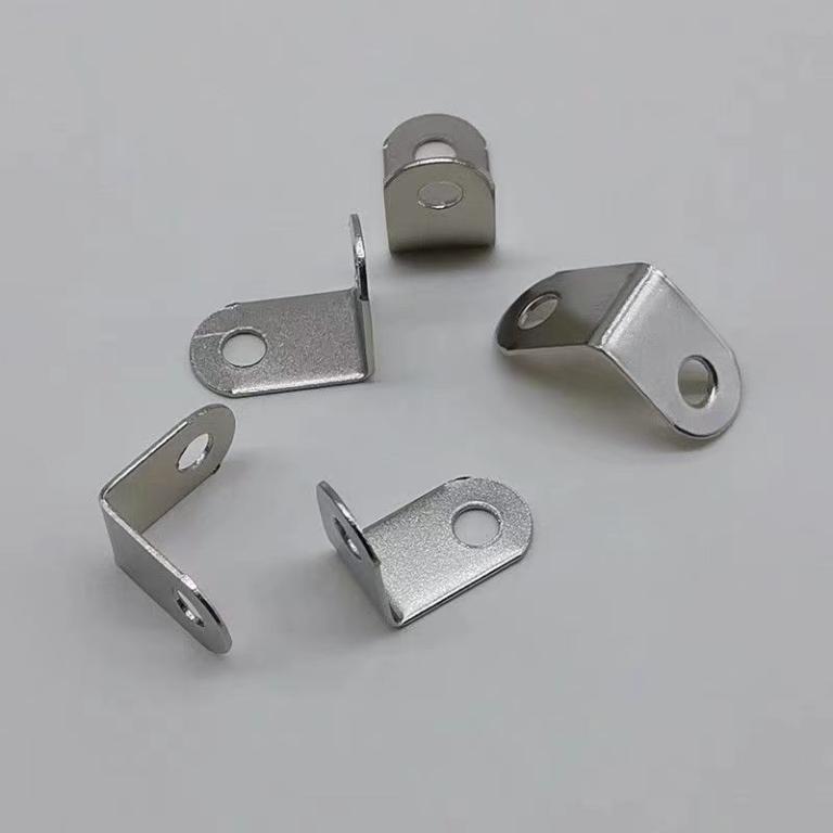 门窗配件Door and Window Lock Clips, Window Opening Locks, … in Woodlands - Image 1