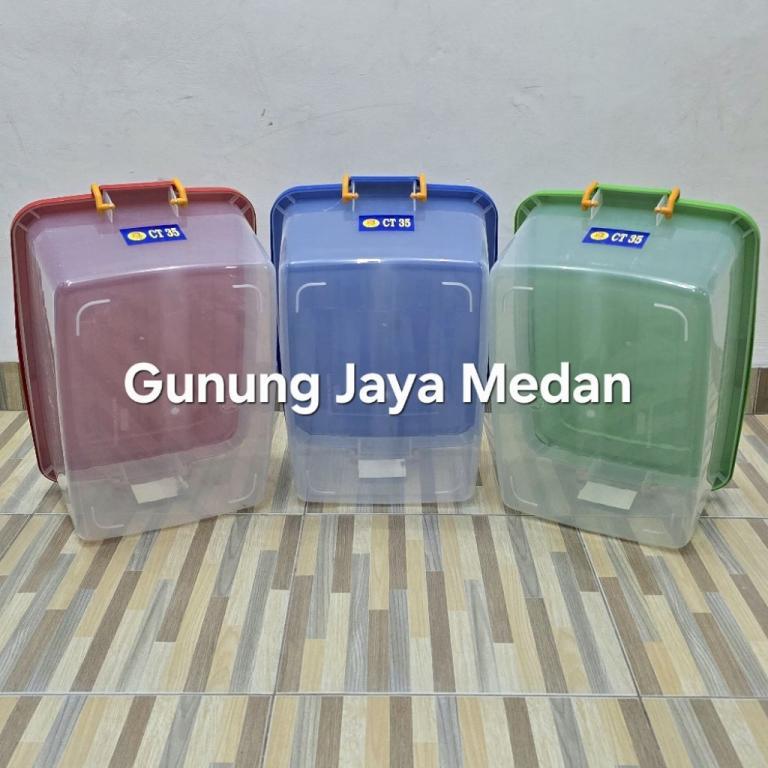 CT 35 GM Transparent Lid Container Box Stackable With Lock in Pasir Ris - Image 1