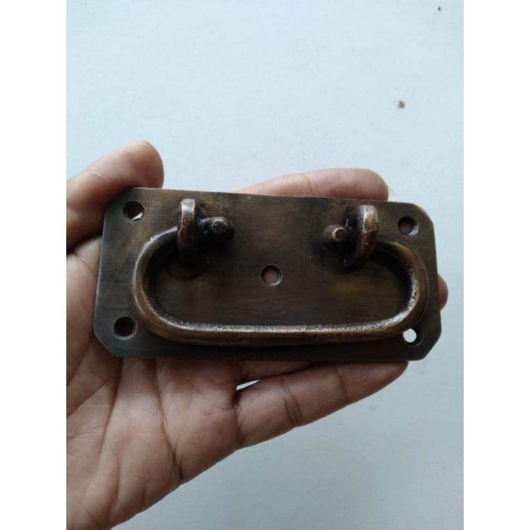 Drawer pull/handle cupboard brass chest pull in Novena - Image 1