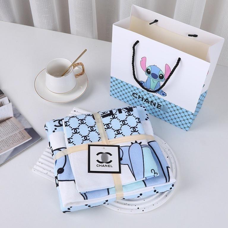 Quick-Drying Water-Absorbing Towel Brand Pattern 1 set Has … in Sembawang - Image 1