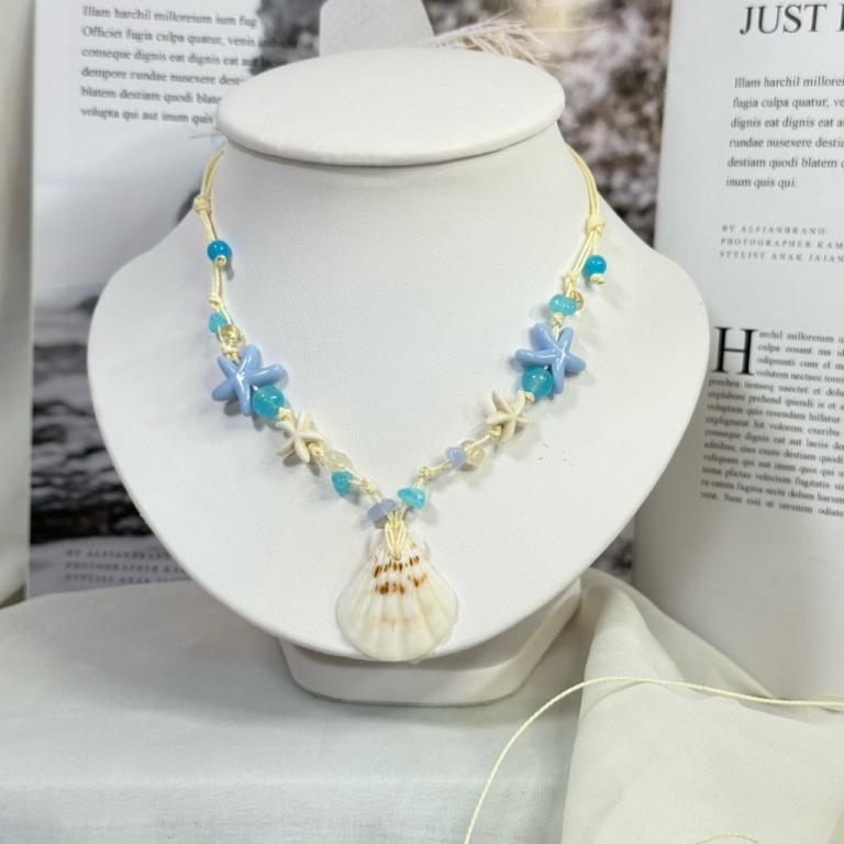 Shell Necklace Drawstring Length in Bishan - Image 1