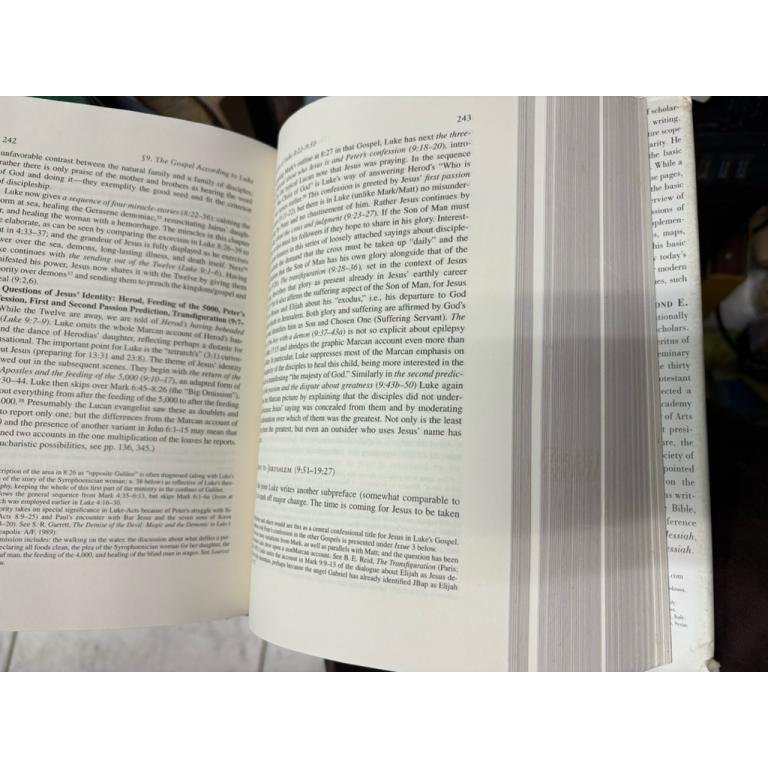 New Testament Introduction (Host Bible Reference Library) in North-Eastern Islands - Image 1