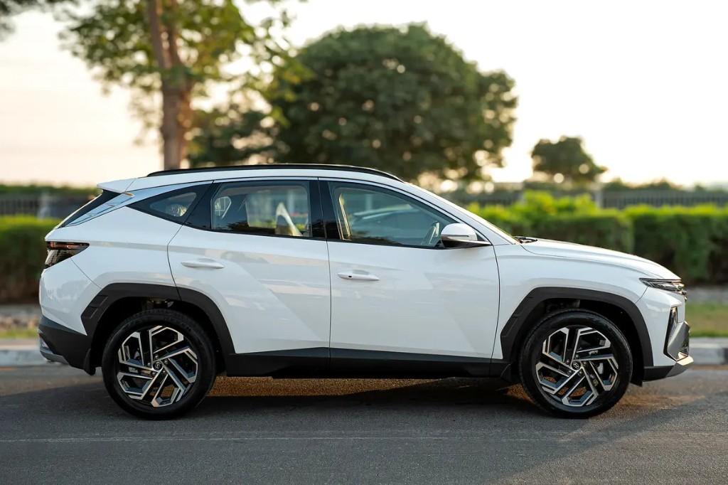 Hyundai Tucson For Rent at Choco Car Rent in Dubai - Image 3