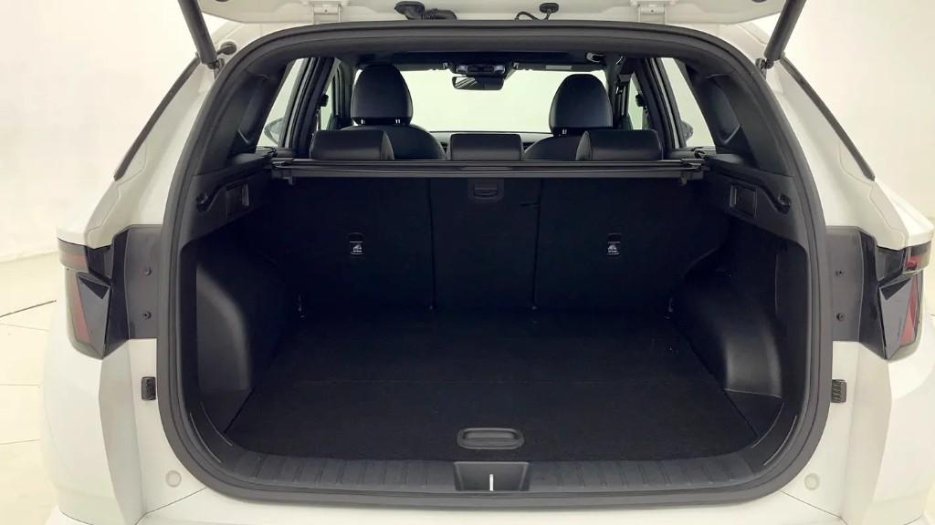 Hyundai Tucson For Rent at Choco Car Rent in Dubai - Image 7