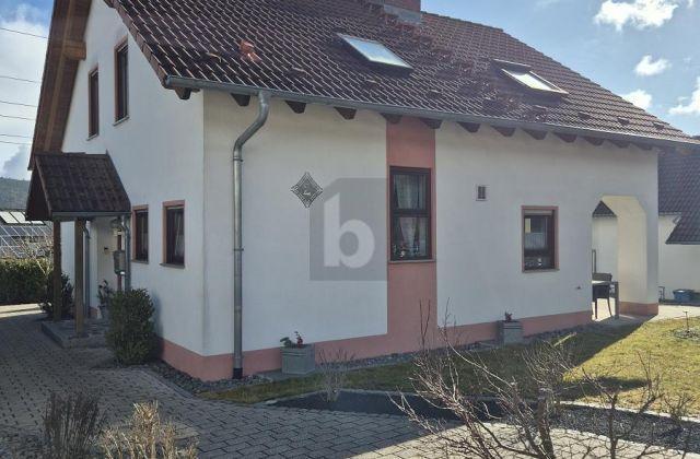 IDYLLISCHES FAMILIENPARADIES IN RUHIGER LAGE in Tuttlingen - Bild 1