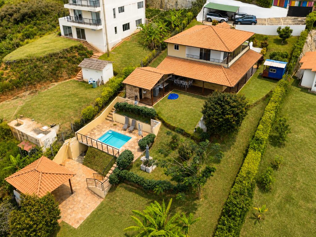 VENTA CASA CAMPESTRE RUITOQUE ALTO. SECTOR ROCA DURA en Piedecuesta - Imagen 1