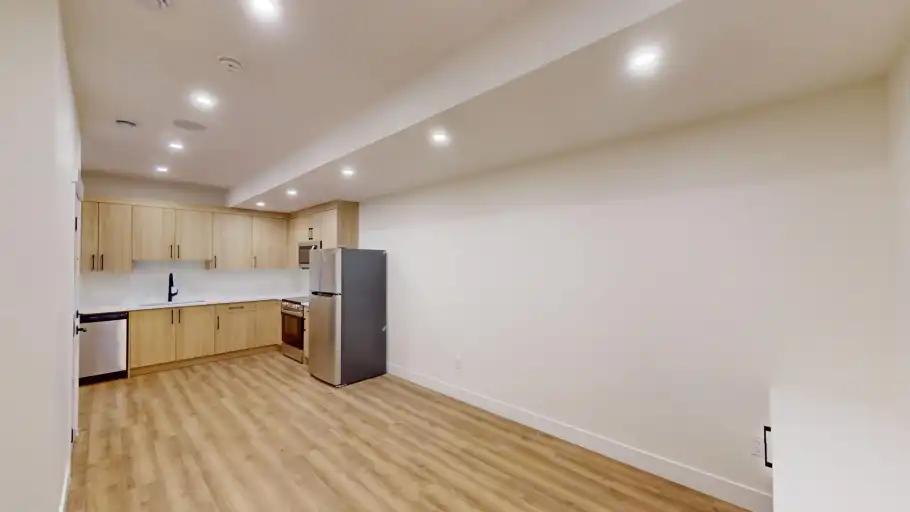 Lower - 8118 Bowness Rd Nw in Calgary - Image 1