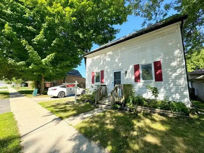 198 Barrie Rd. in Orillia - Image 1