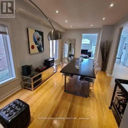 111 MAPLE VALLEY ROAD in Richmond Hill - Image 1