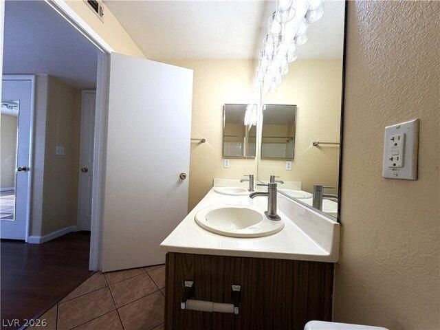Lindell Rd Apt,las Vegas, Condo For Rent in Spring Valley - Image 1