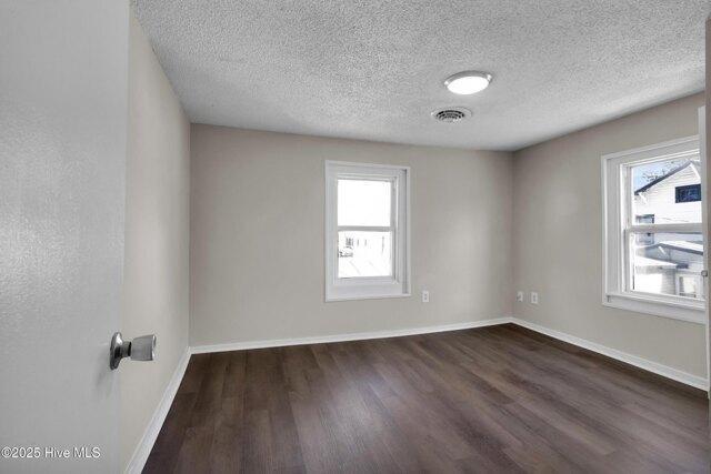 First Ave, New Bern, Home For Rent in Jacksonville - Image 1