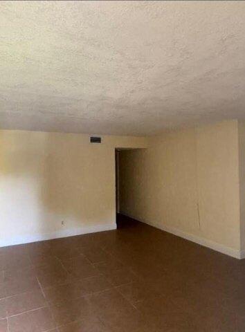Meadows Cir, Boynton Beach, Condo For Rent in Delray Beach - Image 1