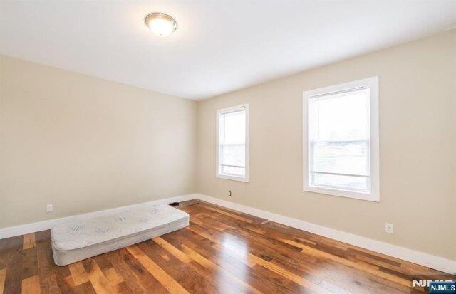 Chestnut St, Garfield, Home For Rent in Paterson - Image 1
