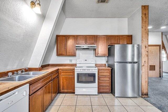 College Ave, Midland, Home For Rent in Midland - Image 1