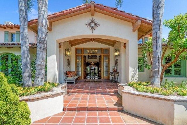 Via De Maya, Rancho Santa Fe, Home For Rent in Escondido - Image 1