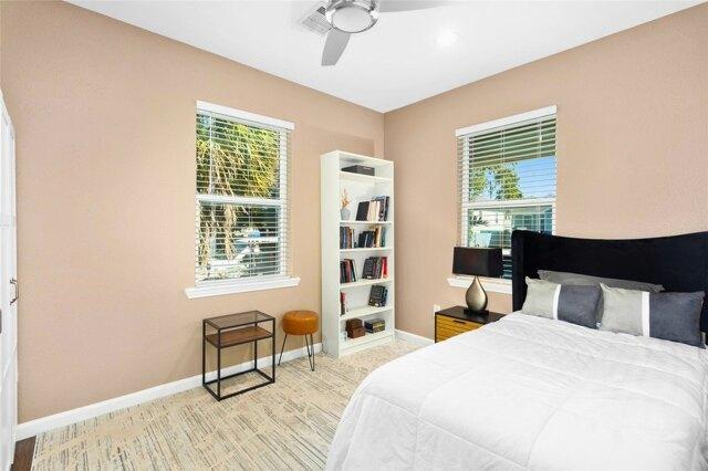 Avenue R, Galveston, Home For Rent in Galveston - Image 1
