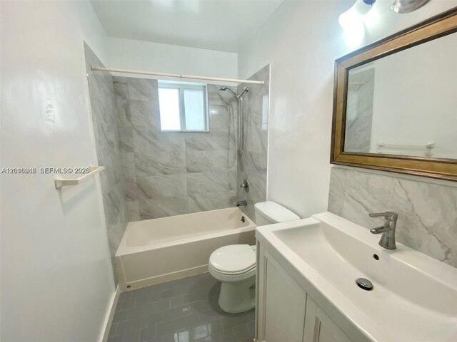 Douglas St Unit,hollywood, Home For Rent in Miami - Image 1