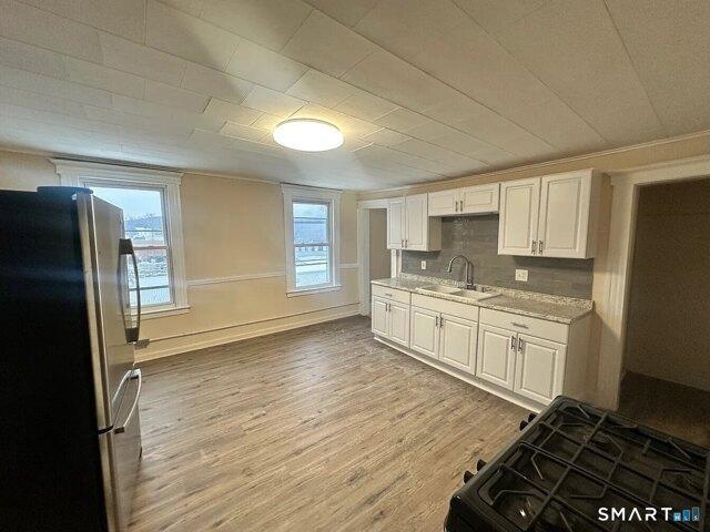 E Main St, Torrington, Home For Rent in Waterbury - Image 1