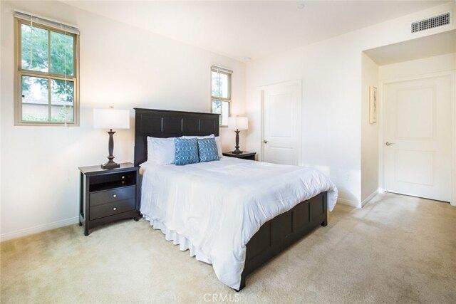 Kempton, Irvine, Home For Rent in Orange - Image 1