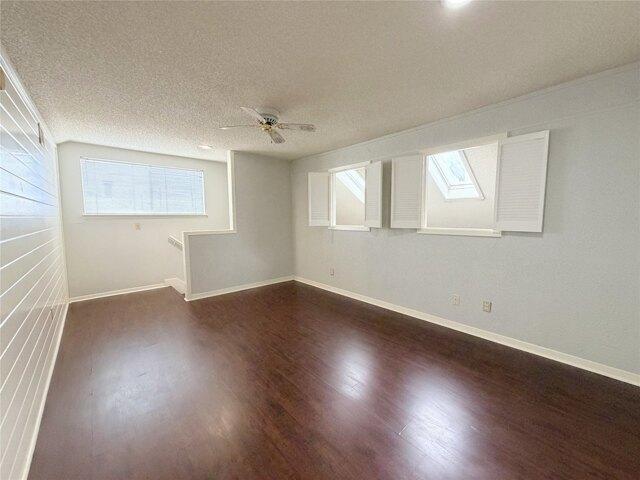 Planters Row, Sugar Land, Home For Rent in Sugar Land - Image 1