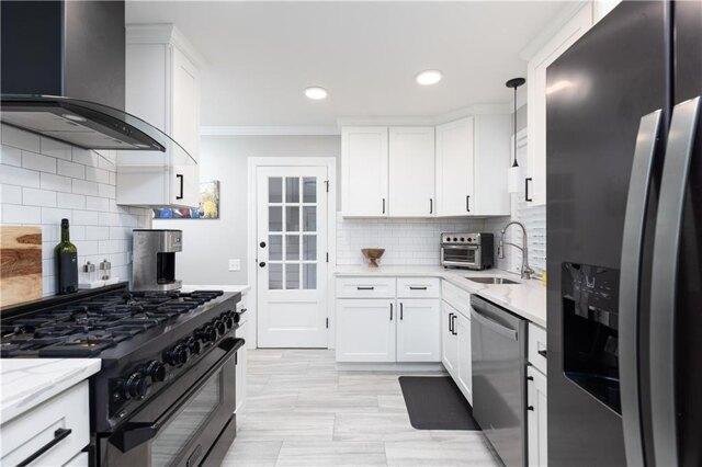 Kenton Ave, East Providence, Home For Rent in Providence - Image 1