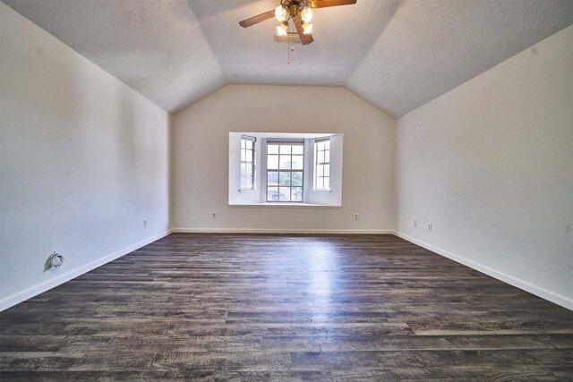 Landsbury Ct, Houston, Home For Rent in Sugar Land - Image 1