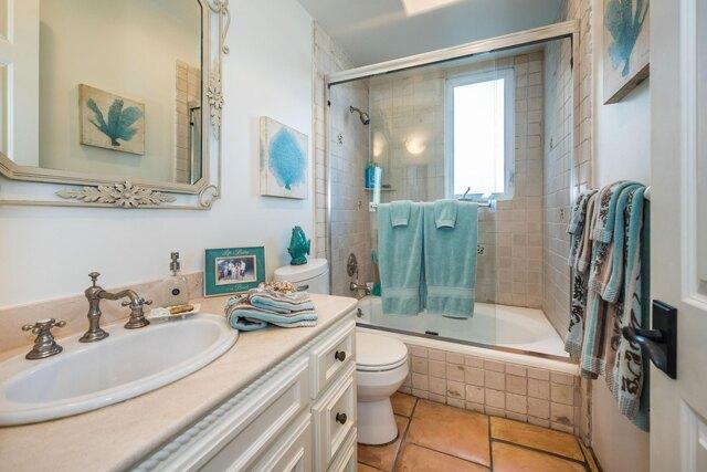 Sand Point Rd, Carpinteria, Home For Rent in Santa Barbara - Image 1