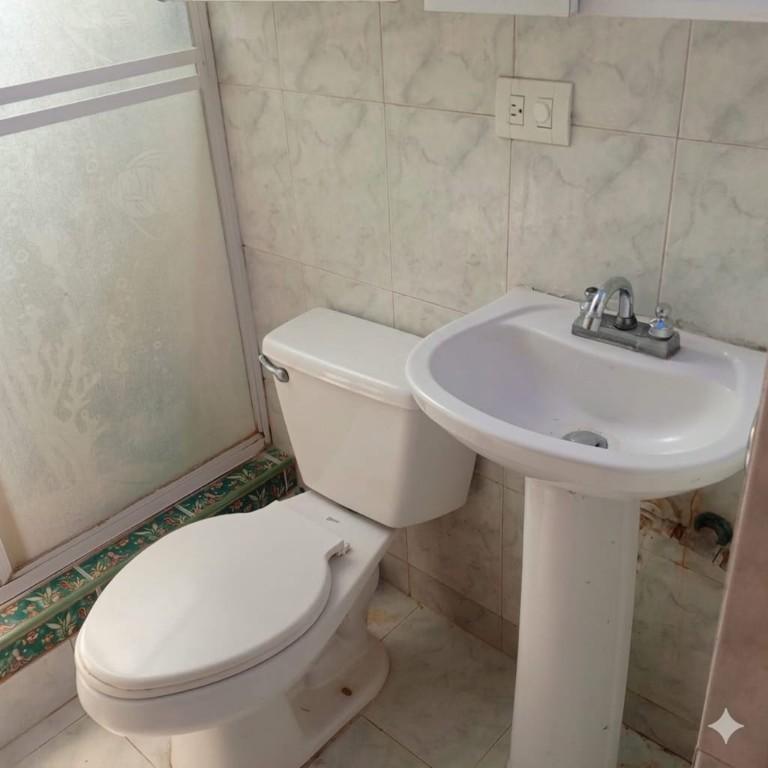 APARATEMTO EN VENTA EN C.R.LAS PALEMARS , LECHERIA en Venezuela - Imagen 7