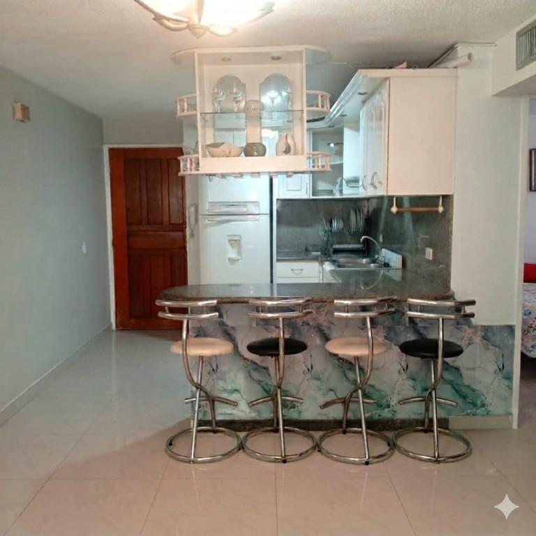 APARATEMTO EN VENTA EN C.R.LAS PALEMARS , LECHERIA en Venezuela - Imagen 3