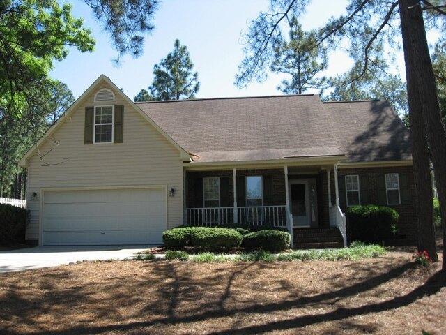 Lake View Dr E, Pinehurst, Home For Rent in Fayetteville - Image 1