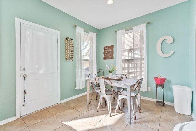 W Lasting Spring Cir, The Woodlands, Home For Rent in The Woodlands - Image 1