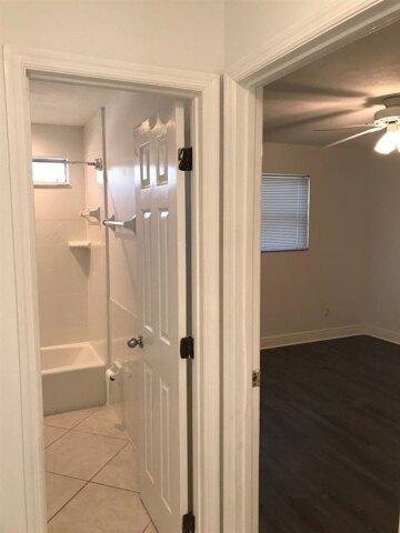 Locke St Apt C, Tallahassee, Home For Rent in Tallahassee - Image 1