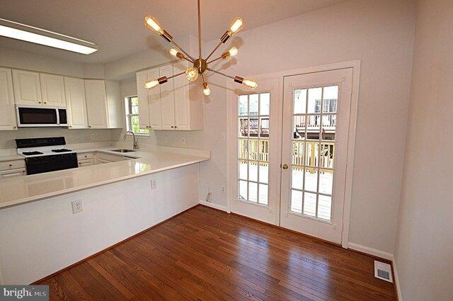 Nickleback Ct, Herndon, Home For Rent in Reston - Image 1