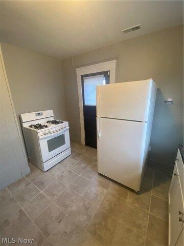 State Rd, Cleveland, Home For Rent in Parma - Image 1