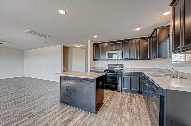 Noble Darcy Ln, Katy, Home For Rent in Sugar Land - Image 1