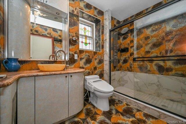Alderton St, Rego Park, Home For Rent in Bronx - Image 1