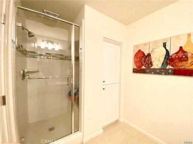 Emerald Clover, Irvine, Home For Rent in Orange - Image 1