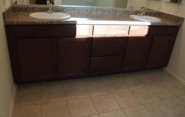 W Cypress St, Buckeye, Home For Rent in Buckeye - Image 1