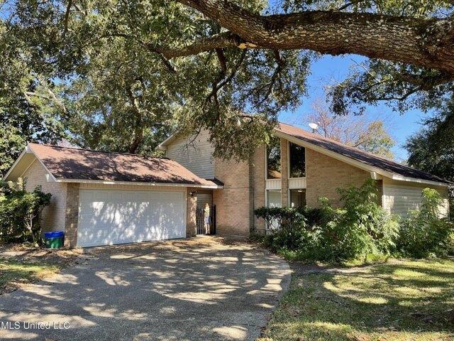 Watersedge Dr, Ocean Springs, Home For Rent in Gulfport - Image 1