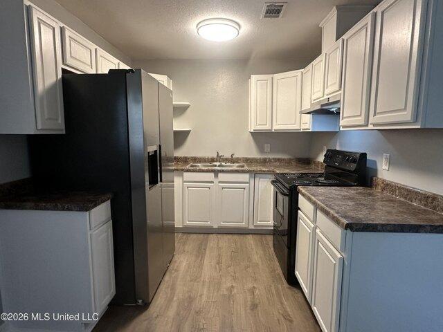 Beach Ave, Gulfport, Home For Rent in Gulfport - Image 1