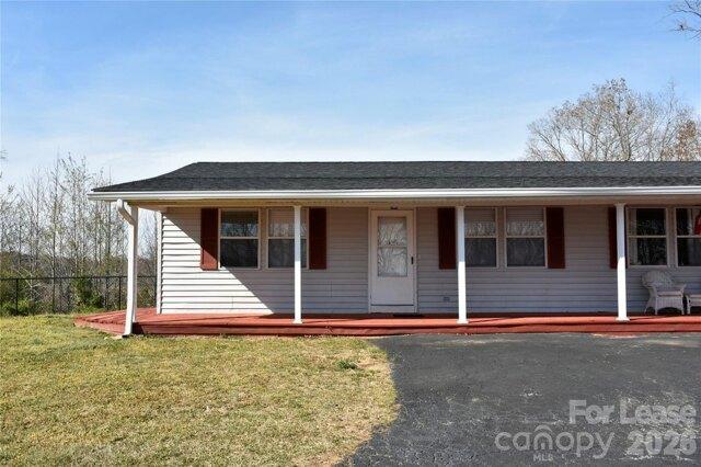 Press Sweezy Rd Unit,kings Mountain, Home For Rent in Gastonia - Image 1