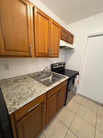 Nw Th St Apt,miami, Home For Rent in Hialeah - Image 1
