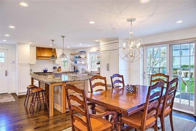 Bonnet Point Rd, Narragansett, Home For Sale in Warwick - Image 1