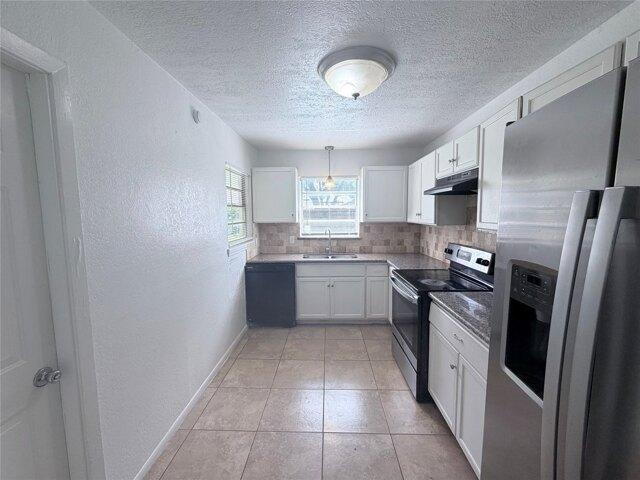 Basket St, Pasadena, Home For Rent in Pasadena - Image 1