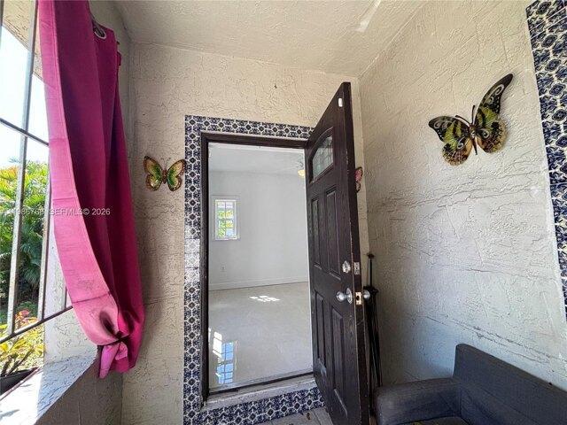 Nw Th St, Miami, Home For Rent in Hialeah - Image 1