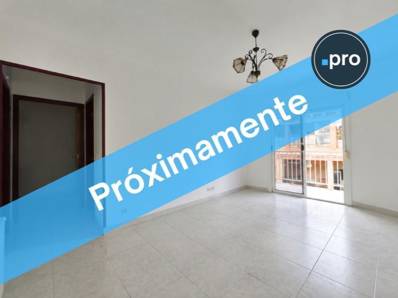 PISO CON BALCÓN en Castelldefels - Imagen 1
