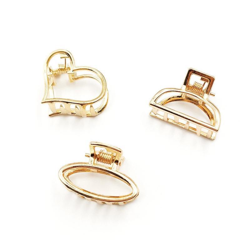 Small Metallic Hair Clips Simple Design For Women RY in Kota Kinabalu - Image 1