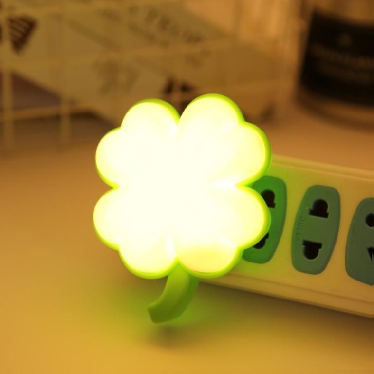 Automatic Adjustable Night Light Sensor LED Smart [RS1036] in Geylang - Image 1