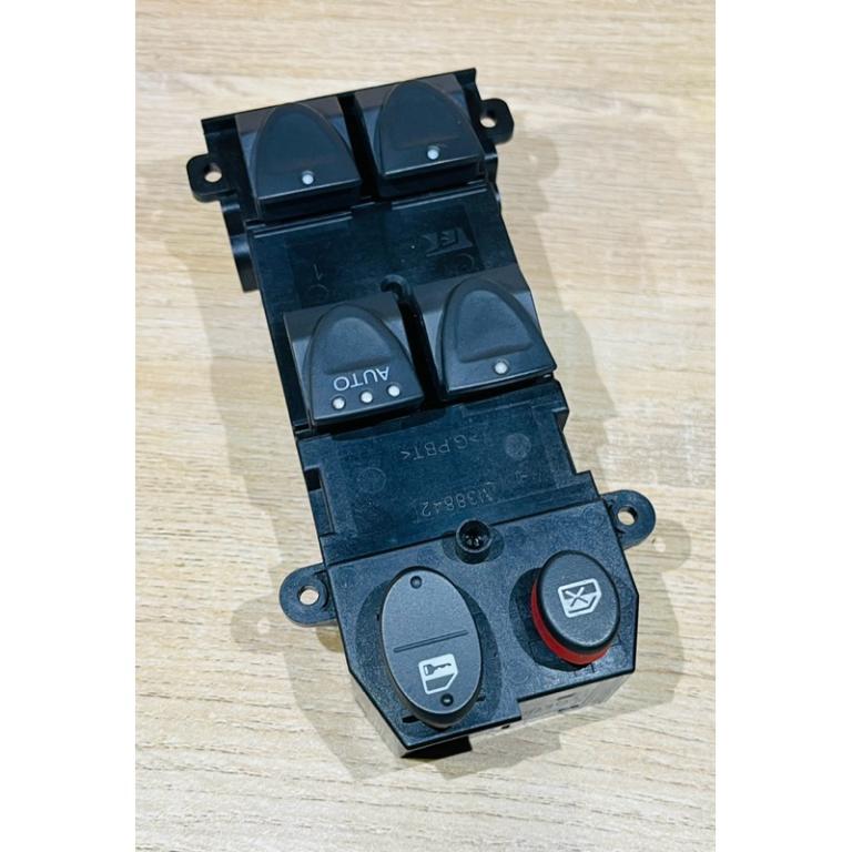 Electric Window Switch Honda civic FD Front Right F/R … in George Town - Image 1