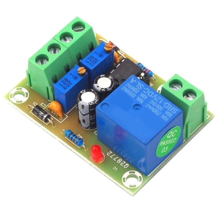 JL Long Charging Controller Automatic Voltages Control … in Johor Bahru - Image 1